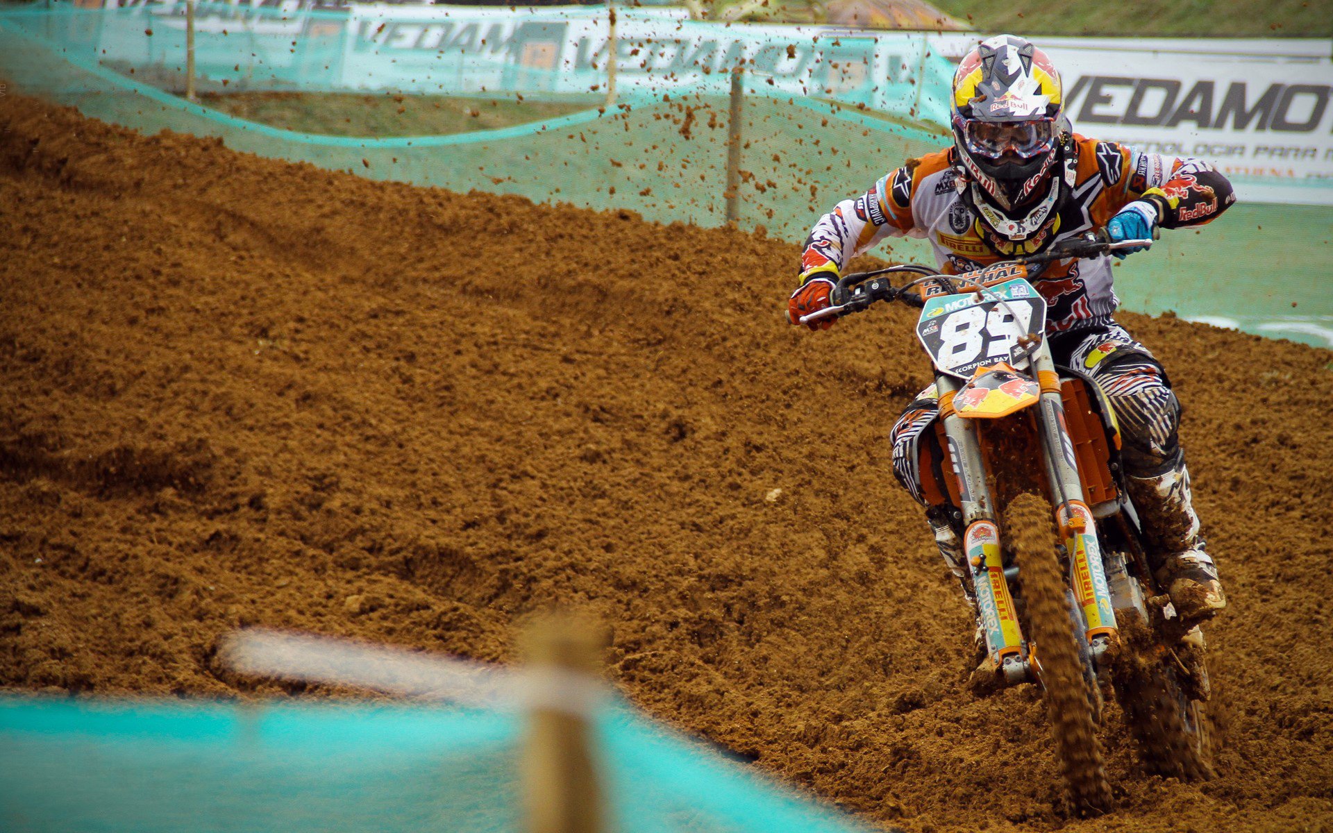 英超伯恩利逆转富勒姆,取得开门红,英超伯恩利俱乐部的老板